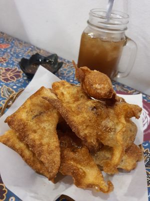 Fried wanton ~ Circuit Breaker Period Phrase2 at Warung Ijo in Central Singapore