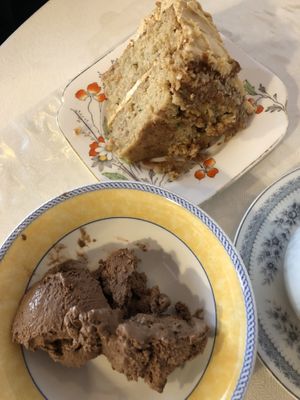 Biscoff cake (massive) and ice cream at Serendipities in Dundee