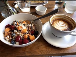 Breakfast at Ob-La-Di in Paris