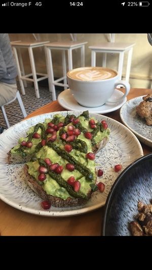 Avo toast at Ob-La-Di in Paris