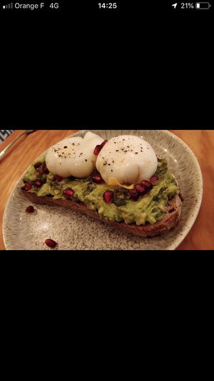 Avo toast with egg at Ob-La-Di in Paris