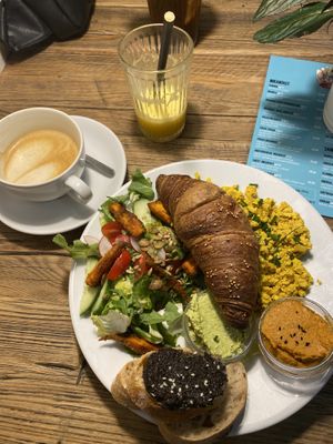 Vegan power breakfast   at Fitagain in Krakow