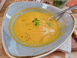 Süßkartoffelsuppe at SoLeb'icH in Bad Kissingen