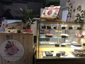 The Shop at DRaw Cakes in Kyiv