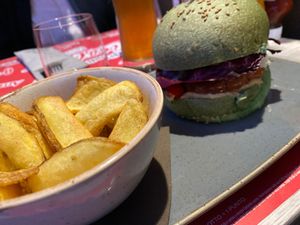 Green burger at Hero in Predazzo