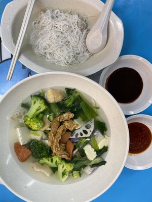 Yong Tau Foo with rice vermicelli  is best!  at SHU Vegetarian 蔬方斋 - Toa Payoh in Central Singapore