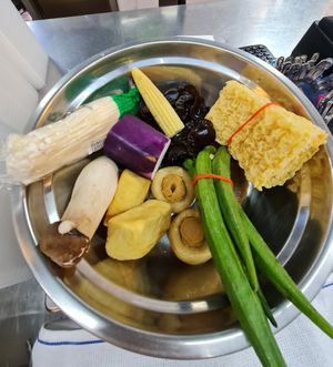 Mala Hot Pot $17!!!! 😱  ~ 4/3/22 at SHU Vegetarian 蔬方斋 - Toa Payoh in Central Singapore