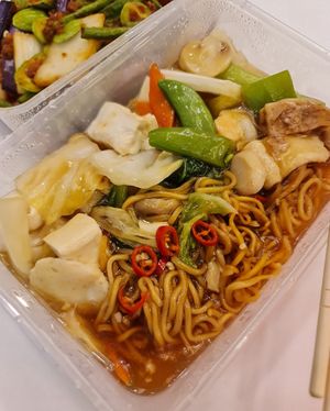 Claypot cripsy noodle ~ 23/4/22 at SHU Vegetarian 蔬方斋 - Toa Payoh in Central Singapore
