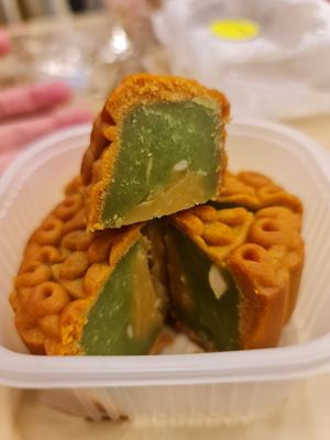 Pandan Mung Bean ~ 27/8/22 at SHU Vegetarian 蔬方斋 - Toa Payoh in Central Singapore