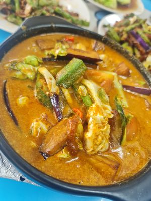 Claypot curry veg ~ 17/7/23 at SHU Vegetarian 蔬方斋 - Toa Payoh in Central Singapore