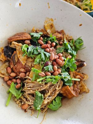 Mala Hotpot ~ 5/4/24 at SHU Vegetarian 蔬方斋 - Toa Payoh in Central Singapore