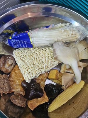 $10.10 ~ 21/5/24 at SHU Vegetarian 蔬方斋 - Toa Payoh in Central Singapore