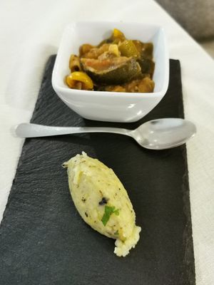 Caponata di zucchine e quenelle di patate e tartufo at Il Portico in Nuoro