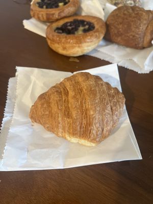 Croissant 🥐   at Leaves House || in Montreal