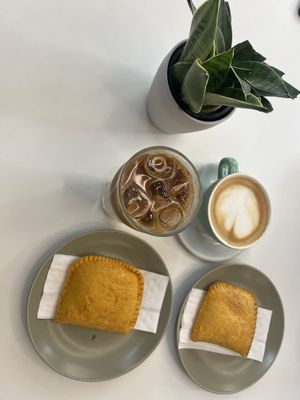 Iced Hazelnut latte, cappuccino, vegepates   at Leaves House || in Montreal