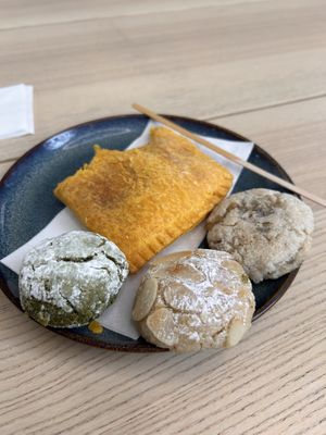   at Leaves House || in Montreal