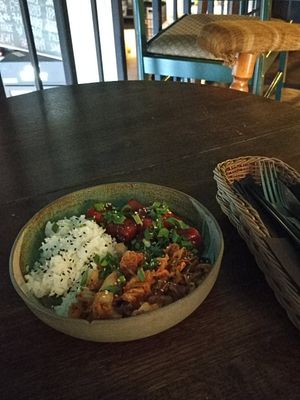 Fried tofu with kimchi at Bracka 20 in Warsaw