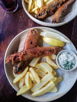 Vegan fish n chips at Bracka 20 in Warsaw