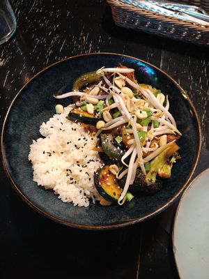 sechuan chicken at Bracka 20 in Warsaw