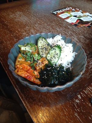teriyaki tofu at Bracka 20 in Warsaw