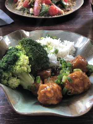 Tofu Orange at Bracka 20 in Warsaw