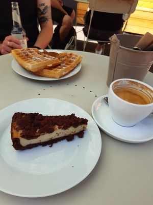 Cake and waffles at Schön Klar  in Mannheim