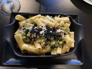 MAC’N’TEASE - I really enjoyed that meal! Very good portion for “in between bites" at Urban & Veggie in Dubrovnik