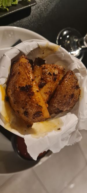 Homemade wedges at Urban & Veggie in Dubrovnik