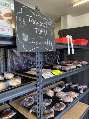 Vegan Baked Goods  at Libres X Siempre in Mexico City