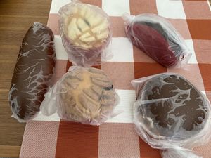 Pan Haul - Spread Out YUM 😋   at Libres X Siempre in Mexico City