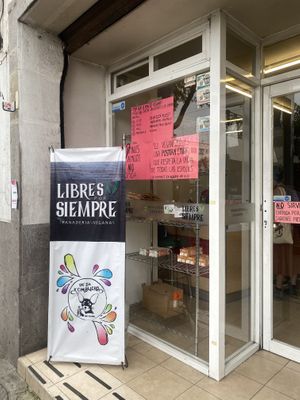 Upon Arrival Después de Shopping en el Chopo  at Libres X Siempre in Mexico City