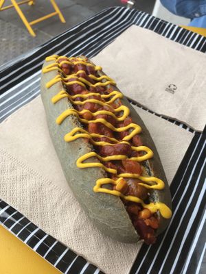 Vegan chilli not dog 😋 at Not Dog in Nice