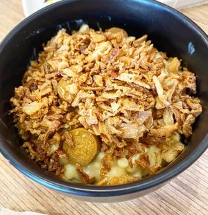 Mac and cheese SO SO GOOD at Not Dog in Nice