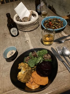 Buddha Bowl and Wild Rice with Mushrooms  at Green Kukunari in Crete