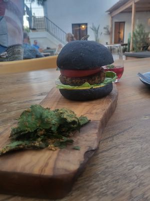 Kukunari Burger at Green Kukunari in Crete