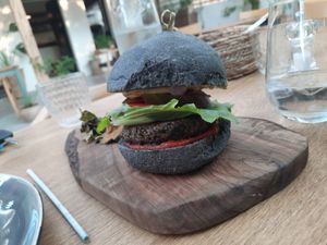 Kukunari Burger at Green Kukunari in Crete