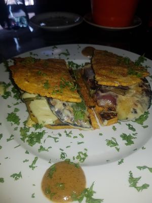 Incredible burger with vegetables, pure flavour!!❤ at Tostometro in Granada