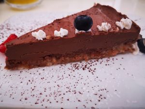 Vegan cake at Muà in Genoa