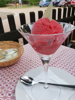 Himbeer Sorbet at Trebeler Bauernstuben in Trebel
