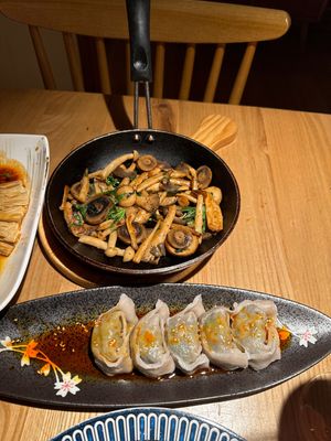   at Qīng Chún 庆春食堂 - Qingchun E Rd in Hangzhou