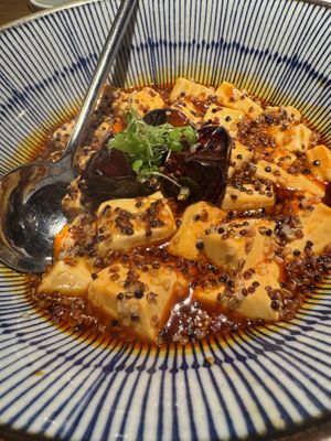 Tofu and quinoa   at Qīng Chún 庆春食堂 - Qingchun E Rd in Hangzhou