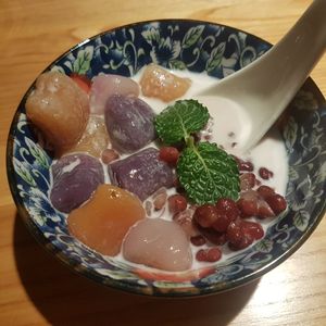 More food at Qīng Chún 庆春食堂 - Qingchun E Rd in Hangzhou