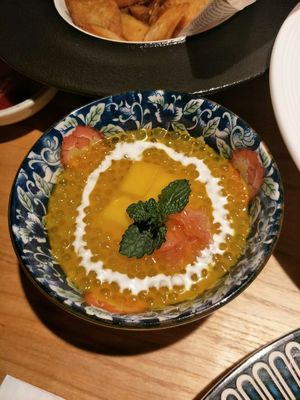 Wonderful dessert at Qīng Chún 庆春食堂 - Qingchun E Rd in Hangzhou