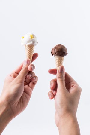 Lemon Creme + Chocolate at Alternutive in Bangkok