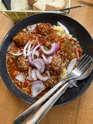 Albóndigas tikka masala  at Rincon de Alba in A Coruna