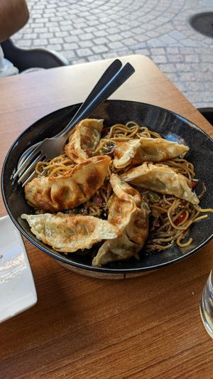 Gyozas at Rincon de Alba in A Coruna