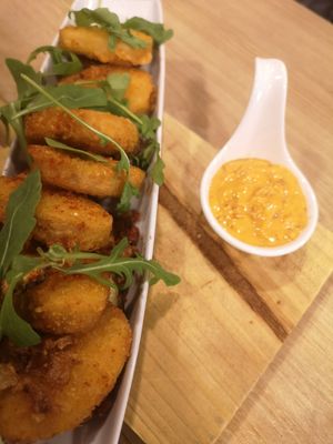 Nuggets de no pollo con salsa argelina at Rincon de Alba in A Coruna