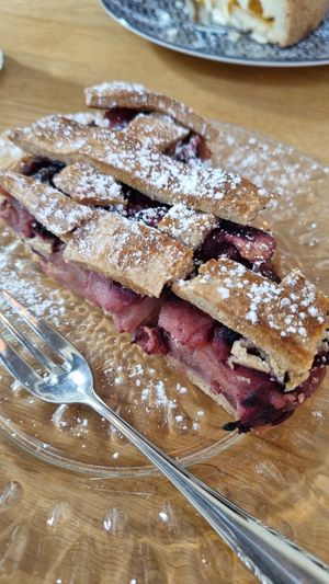Apfelkuchen at JOE teecafe in Perchtoldsdorf