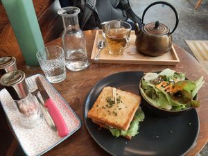  at JOE teecafe in Perchtoldsdorf