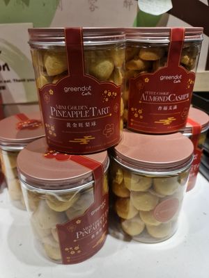 Vegan pineapple tarts & Almond Cashew ~ 28/1/22 at Greendot 绿一点 - Bishan in Central Singapore